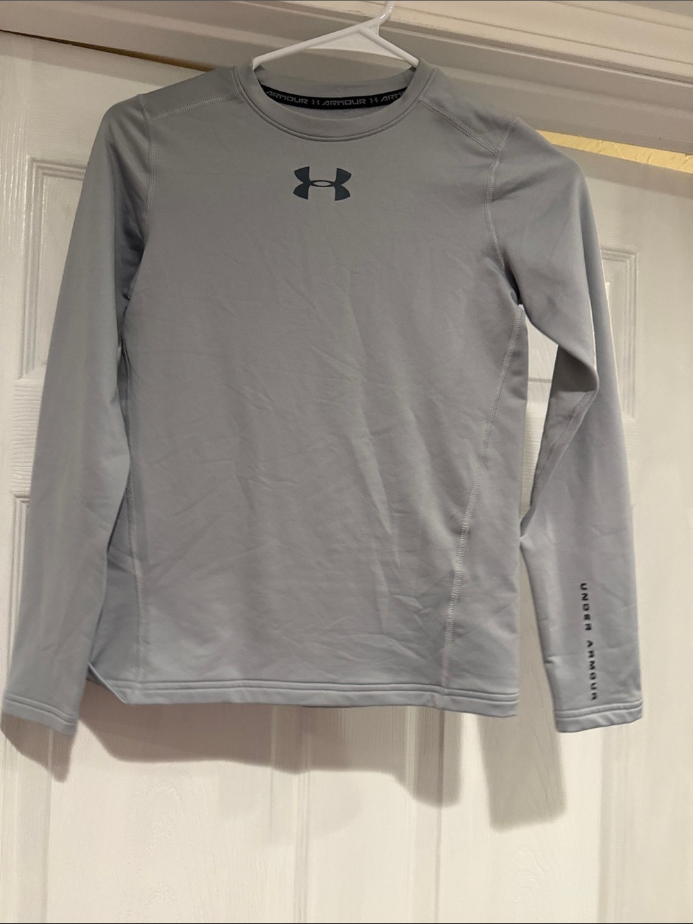 Under Armour Light Gray Long-Sleeve Performance Top